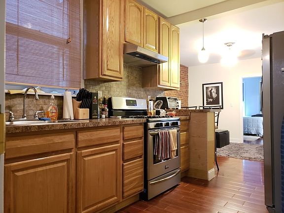 5th image of 30-18 44th St #2