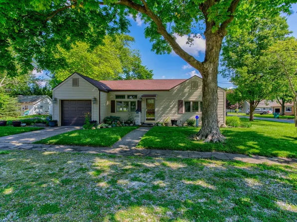 606 E Houghton St, Tuscola, IL 61953