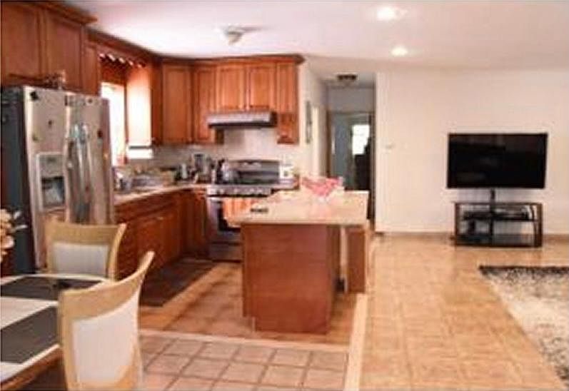 2nd image of 8741 14th Ave Floor 2