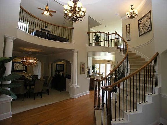 5th image of 512 Wentworth Ln