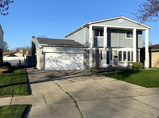 3019 Groves Dr, Sterling Heights, MI 48310