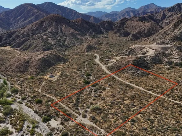 752 Big Morongo Canyon Rd, Morongo Valley, CA 92256