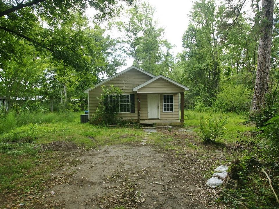 1st image of 326 Valley Dr
