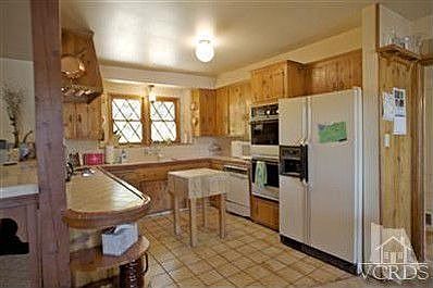 3rd image of 902 Lake Sherwood Dr