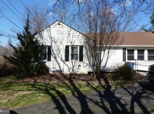 715-A Walker Rd, Great Falls, VA 22066