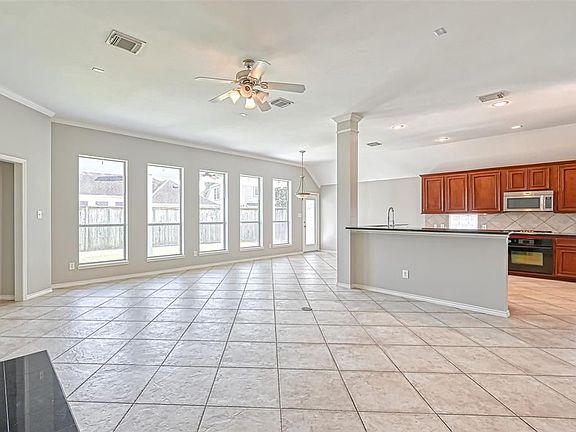 5th image of 2223 Ridgefield Park Ln