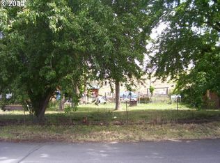 21 N Prescott St, Echo, OR 97826