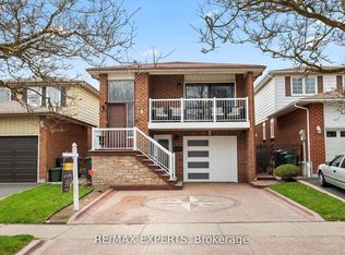 4 Martindale Cres, Brampton, ON L6X 2T9