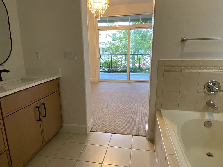 1735 N Ogden St #101 — Photo 27