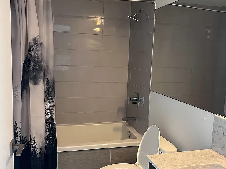 28 Wellesley St E #2205 — Photo 6