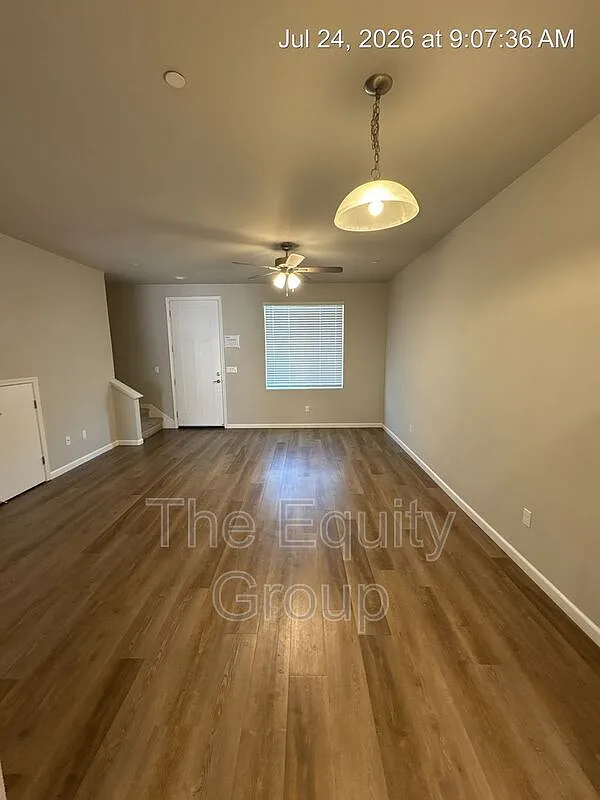 2 bed, 2.5 bath, $1,850 — Photo 4