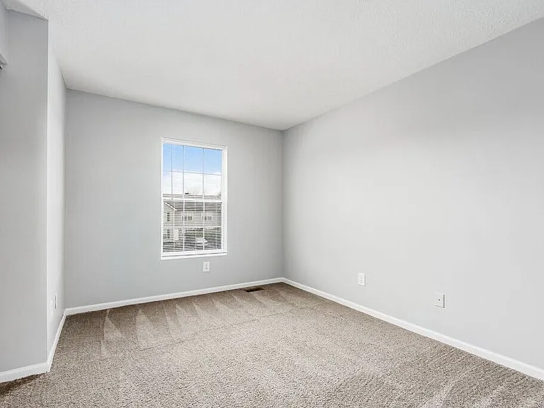 Edgemont Village — Photo 9