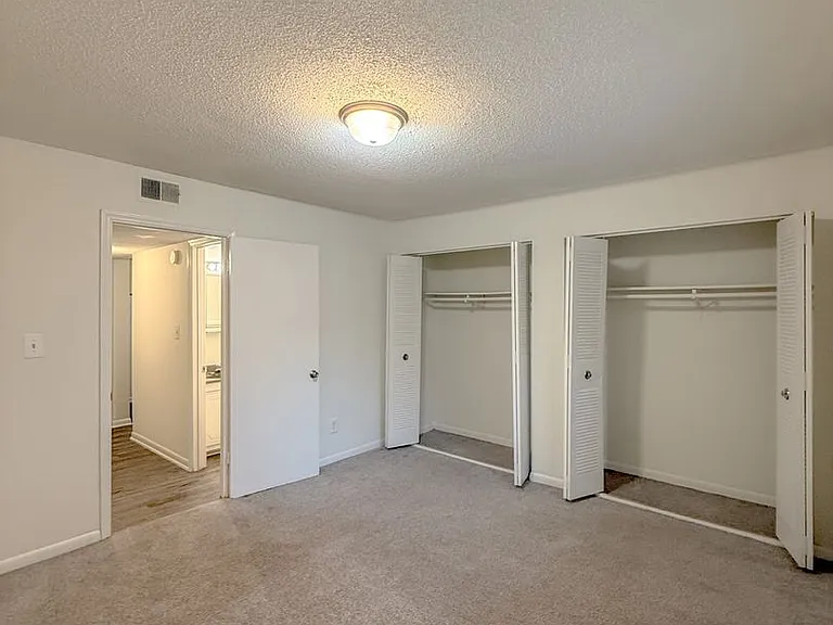 Brynn Marr Village — Photo 22