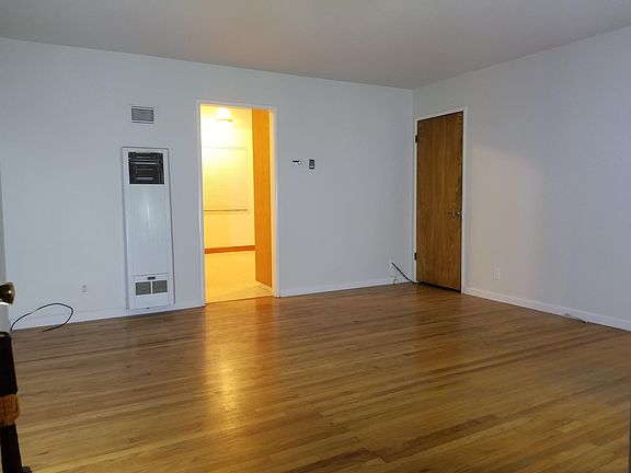 3rd image of 3531 Alden Way APT 3