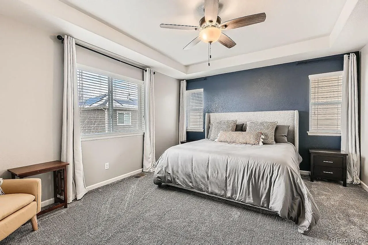 4 bed, 3236 sqft, $3,300 — Photo 2