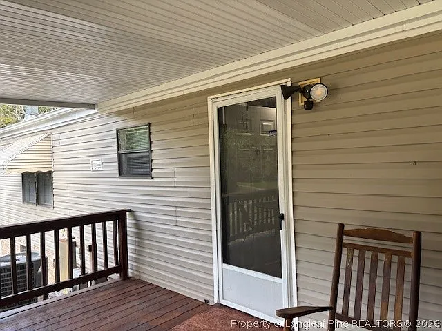 3 bed, 2.0 bath, 1248 sqft, $1,400 — Photo 2