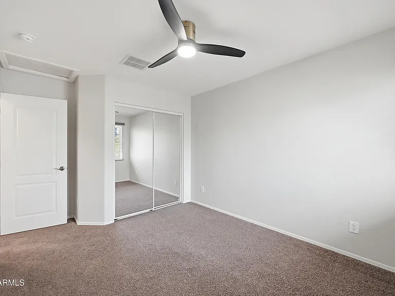 2250 E Wayland Dr — Photo 29
