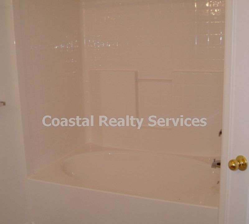 2nd image of 30 11th St