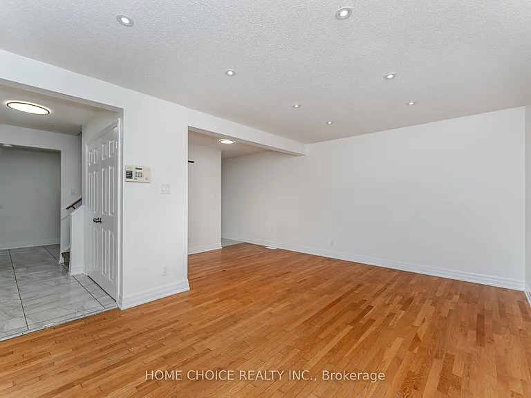 2 Hunt Club Dr — Photo 9