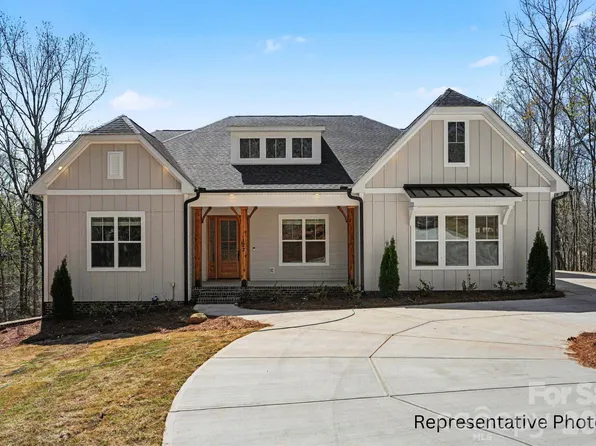 1264 Sage Pine Cir #15, Clover, SC 29710