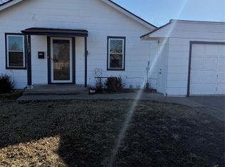 408 W Arapaho Ave, Weatherford, OK 73096