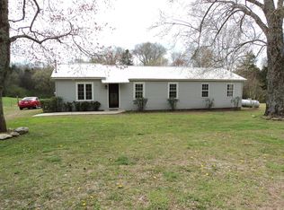 887 Hurricane Rd, Tullahoma, TN 37388