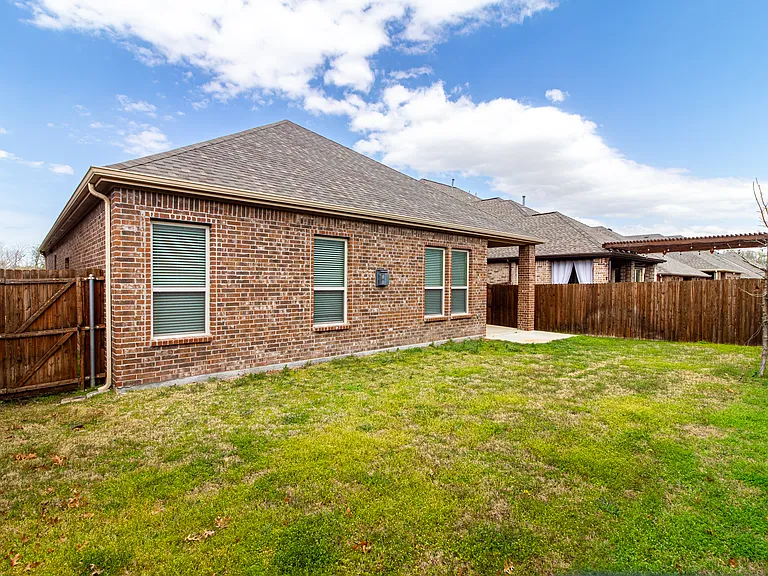 15613 Renshaw Way — Photo 17