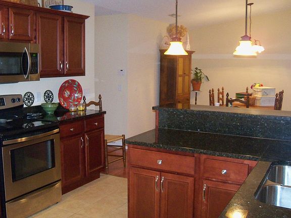 5th image of 1714 Chelsa Dr