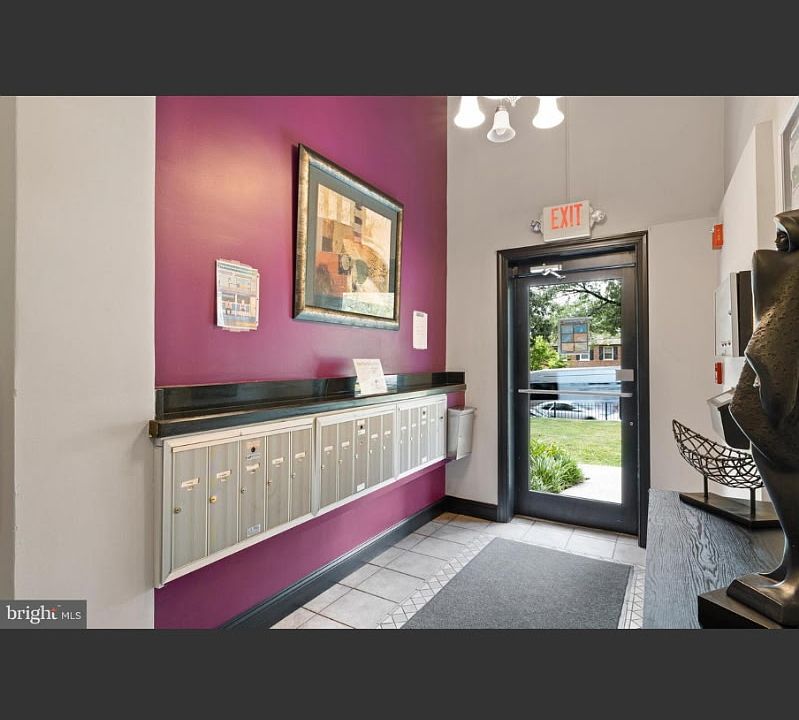 FRONT ENTRANCE CORRIDOR