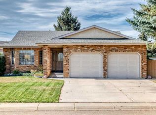 4310 E 60th Ave, Innisfail, AB T4G1L2