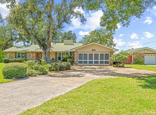 2744 Bay Grove Rd, Freeport, FL 32439