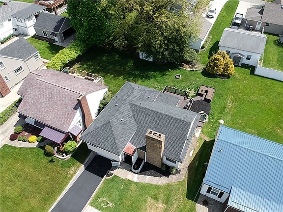 5th image of 512 Wood St
