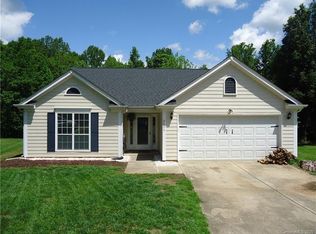 2700 Chalgrove Ln, Charlotte, NC 28216