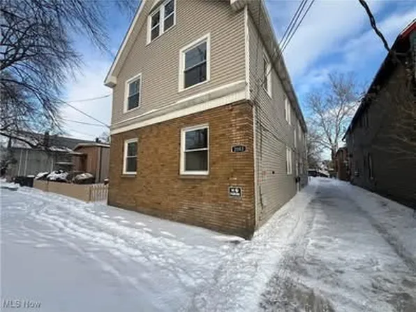 2085 W 11th St #1, Cleveland, OH 44113