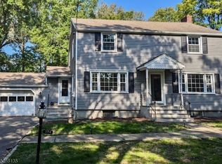 374 W Northfield Rd, Livingston, NJ 07039