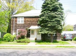 975-979 Pearl Harbor St, Bridgeport, CT 06610