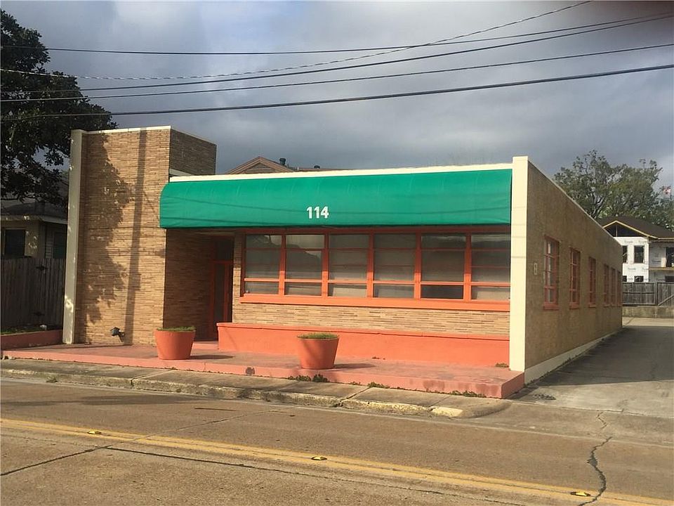 1st image of 114 W Clarence St