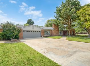 100 SW 7th St, Dimmitt, TX 79027