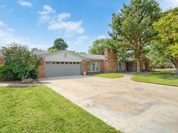100 SW 7th St, Dimmitt, TX 79027