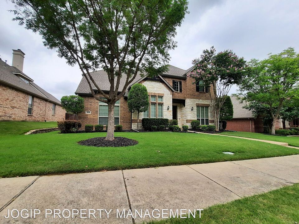 1st image of 1808 Childress Ln