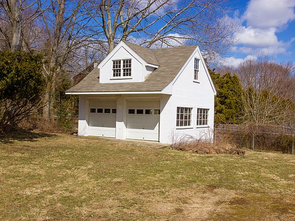 Add. 2-car garage with loft 