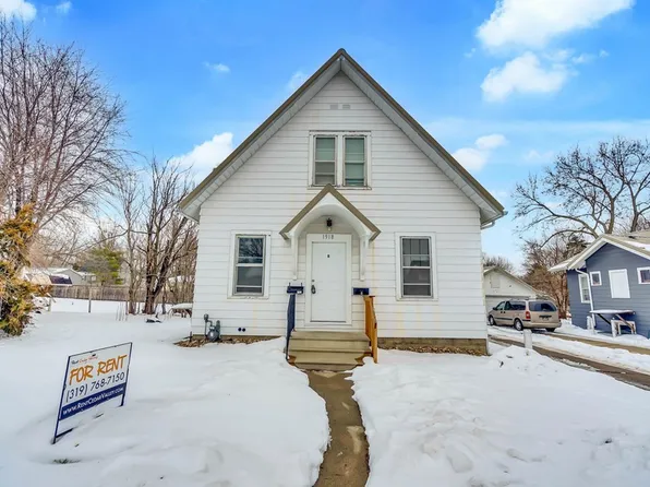 1918 Olive St, Cedar Falls, IA 50613