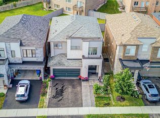 74 Tango Cres, Newmarket, ON L3X 0K4