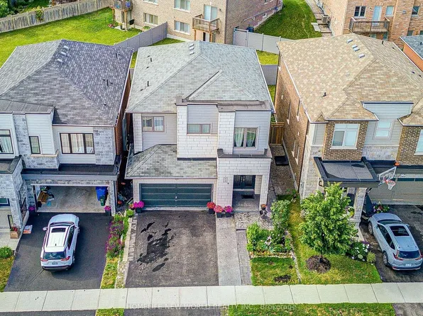 74 Tango Cres, Newmarket, ON L3X 0K4