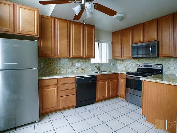 5th image of 4255 Winona Ave APT 2