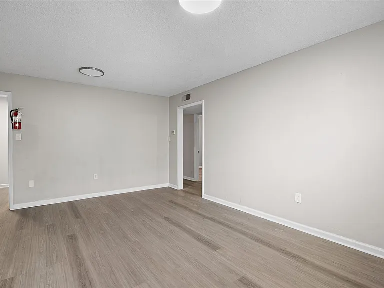 Main Street Villas — Photo 11