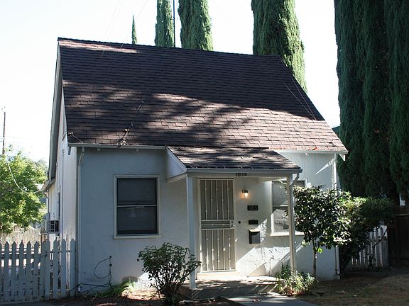 2nd image of 1015 U St