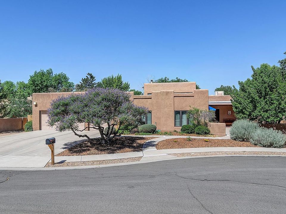 1st image of 2405 Calle De Panza NW