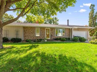 147 Barryington Dr, Waterloo, IA 50701