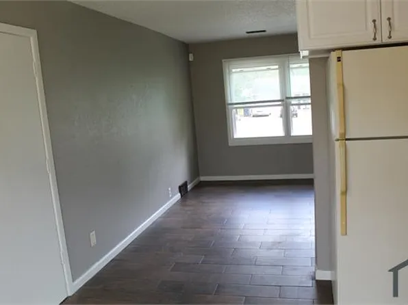 11402 Oakland Ave, Kansas City, MO 64134